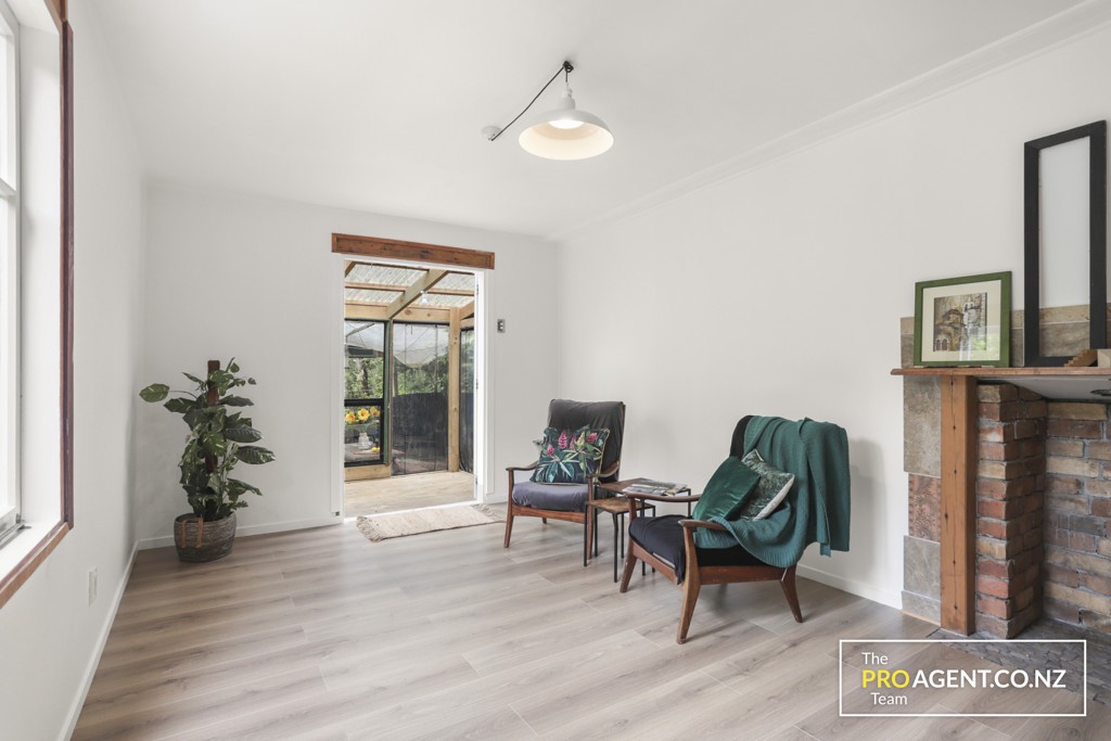 28 Laingholm Drive, Laingholm - Photo 5