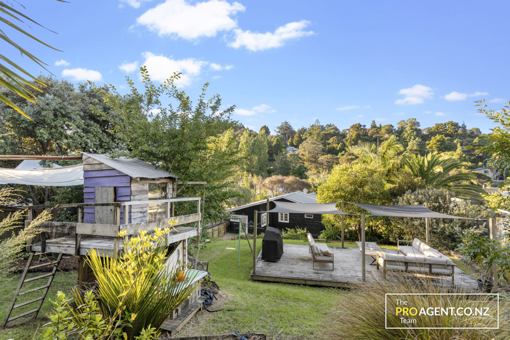 15 Western Road, Laingholm - Photo 4