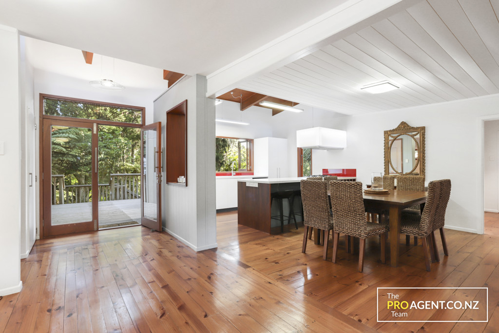 78 Waima Crescent, Titirangi - Photo 2