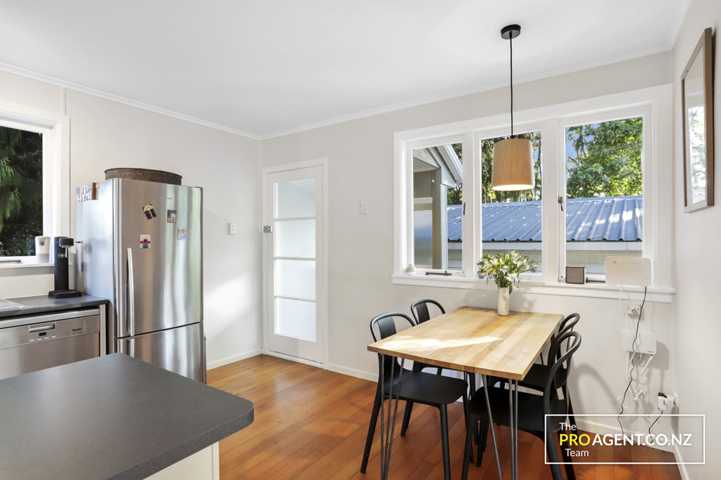 200 Woodlands Park Road, Titirangi - Photo 6