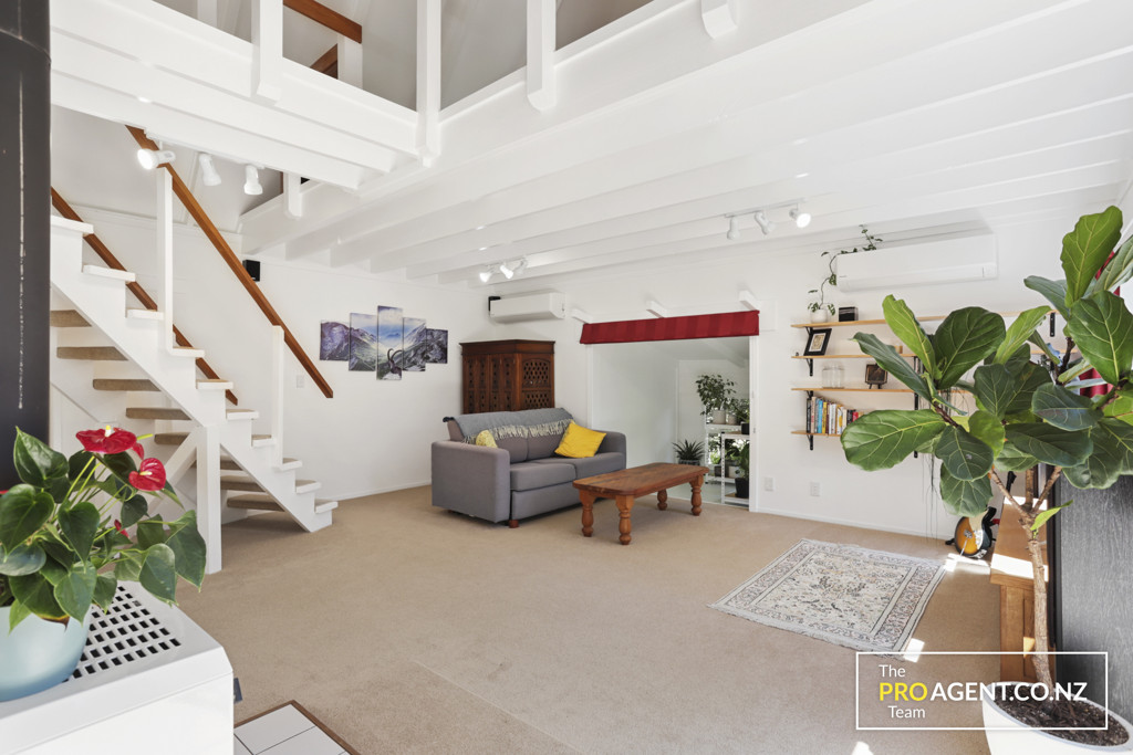 120 Laingholm Drive, Laingholm - Photo 2