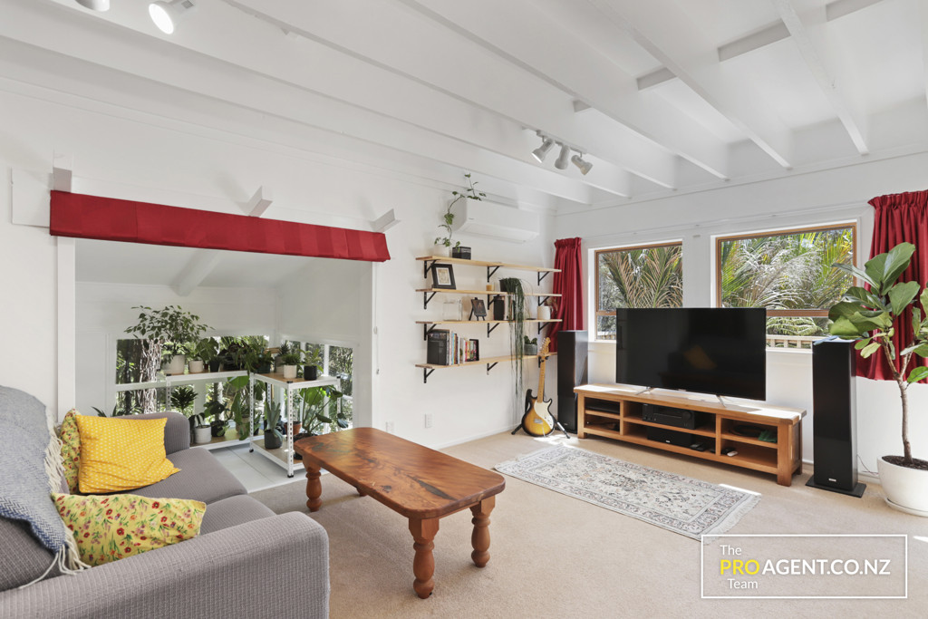 120 Laingholm Drive, Laingholm - Photo 3