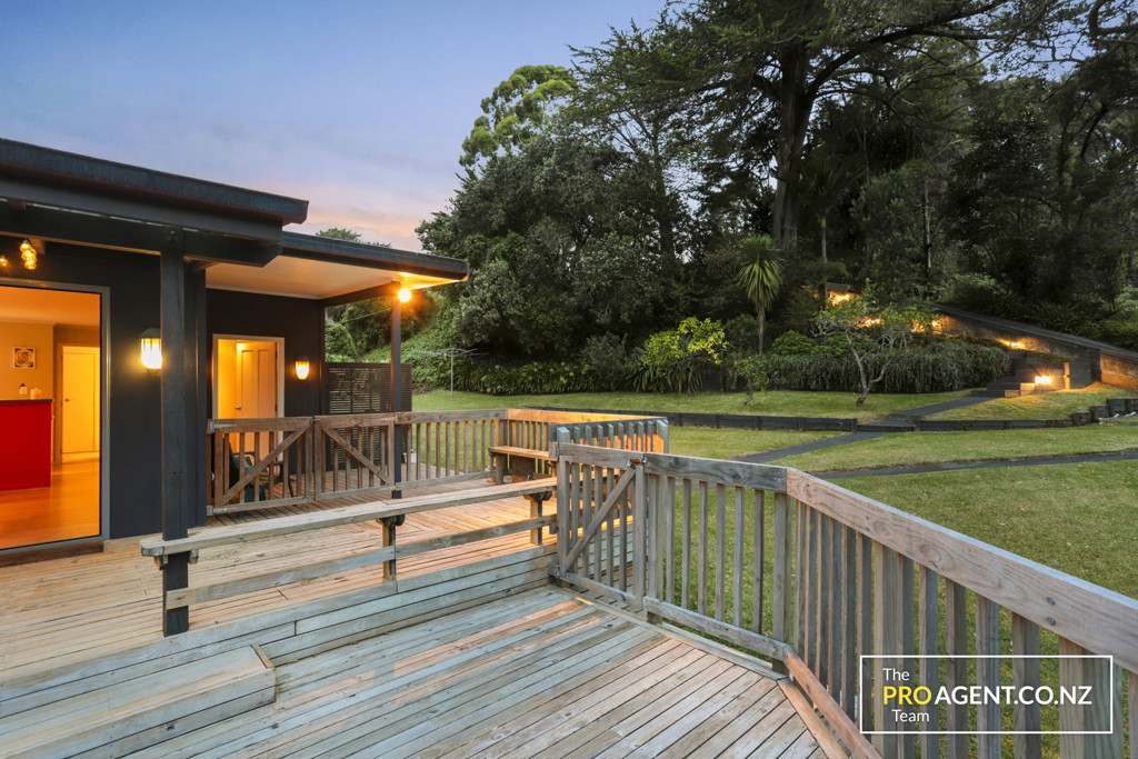 144 Victory Road, Laingholm - Photo 4