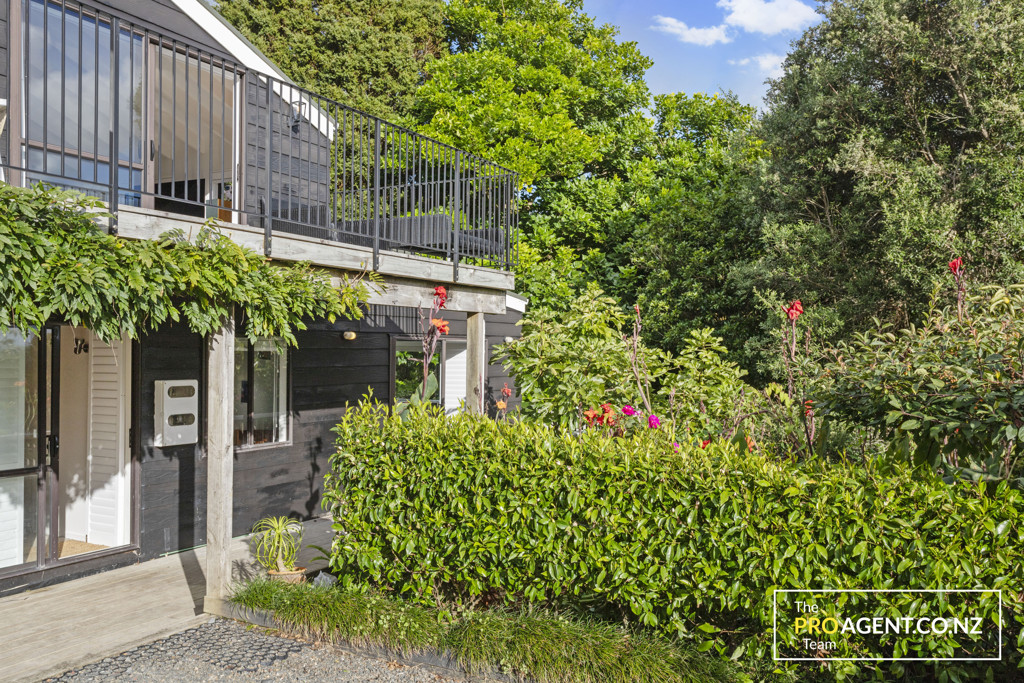 1133 Huia Road, Huia - Photo 5