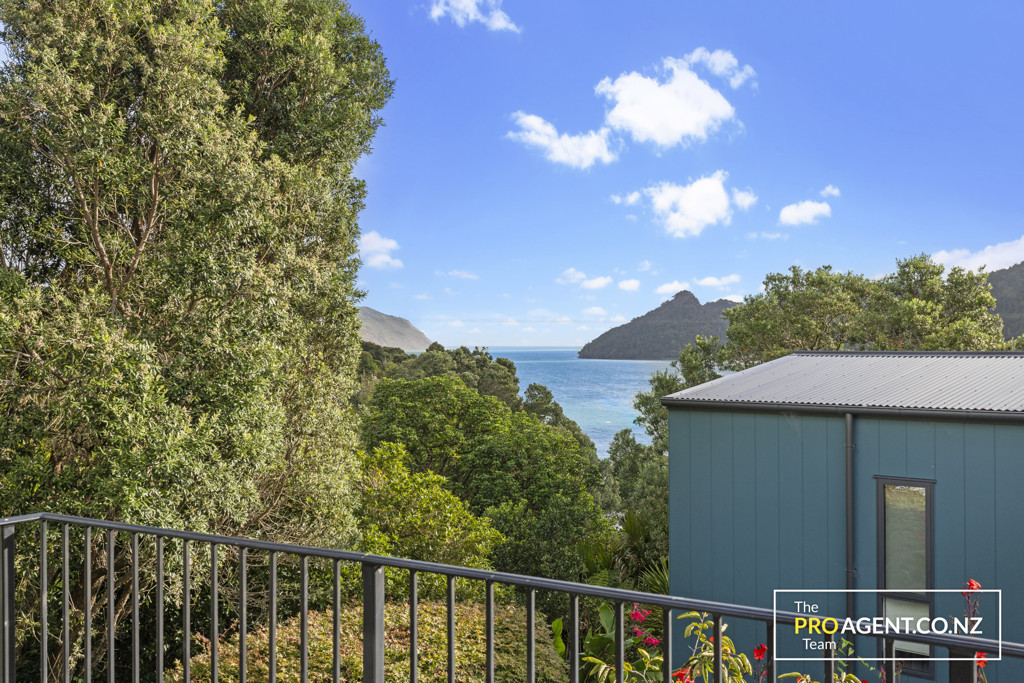 1133 Huia Road, Huia - Photo 6