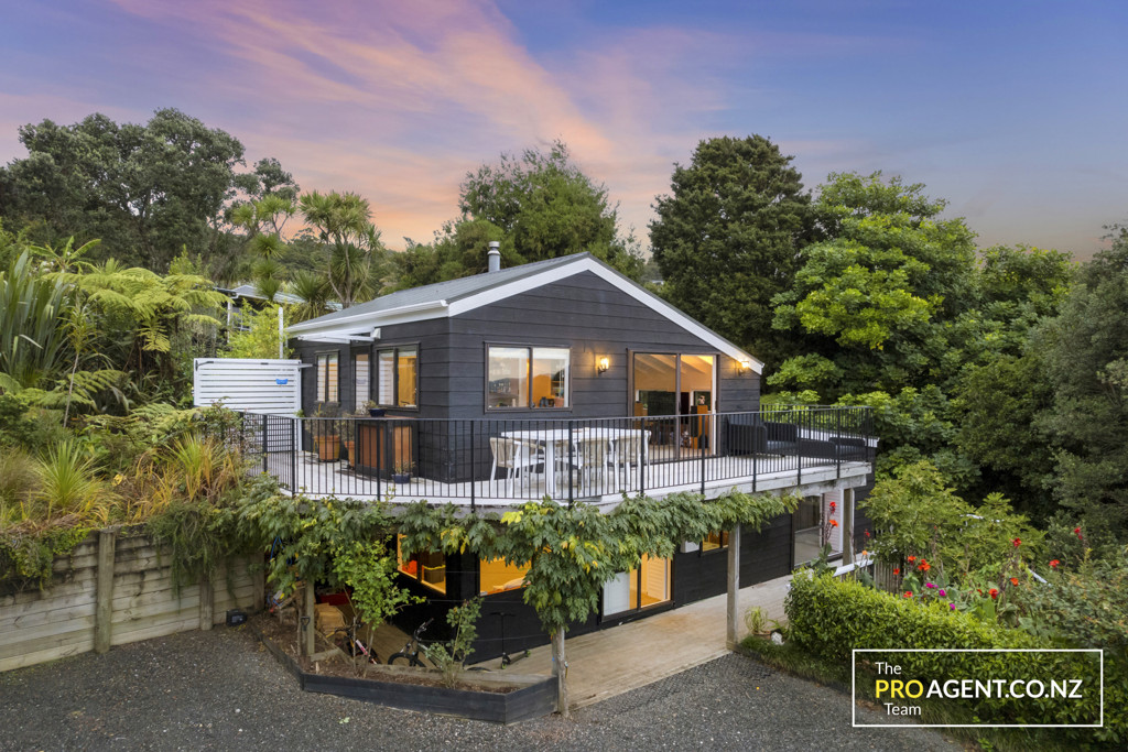 1133 Huia Road, Huia - Photo 4