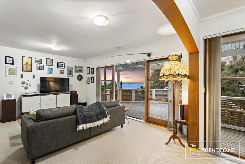 33 Lookout Drive, Laingholm - Photo 6