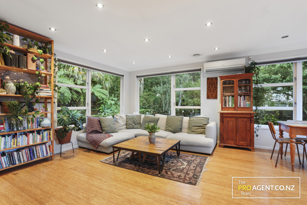 146 Woodlands Park Road, Titirangi - Photo 6