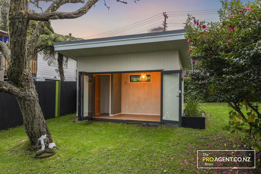 442 Huia Road, Laingholm - Photo 6