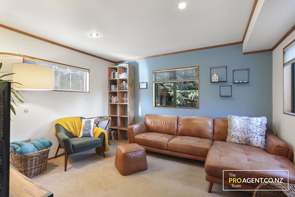 478 Huia Road, Laingholm - Photo 3