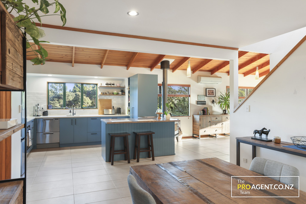 478 Huia Road, Laingholm - Photo 5