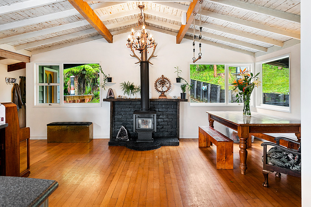 100 Huia Road, Titirangi