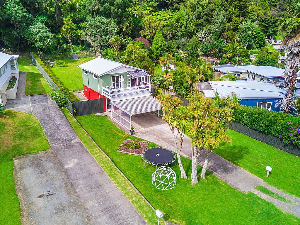 49 Foster Avenue, Huia - Photo 2