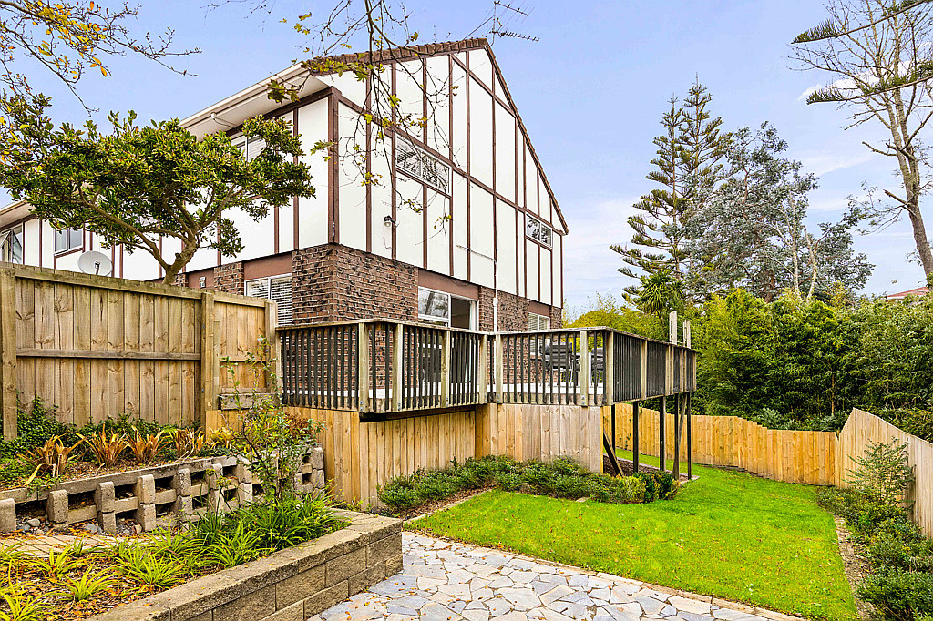 2/45 Seabrook Ave, New Lynn
