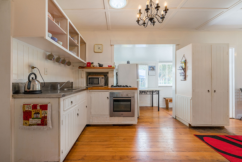 184 Atkinson Road, Titirangi