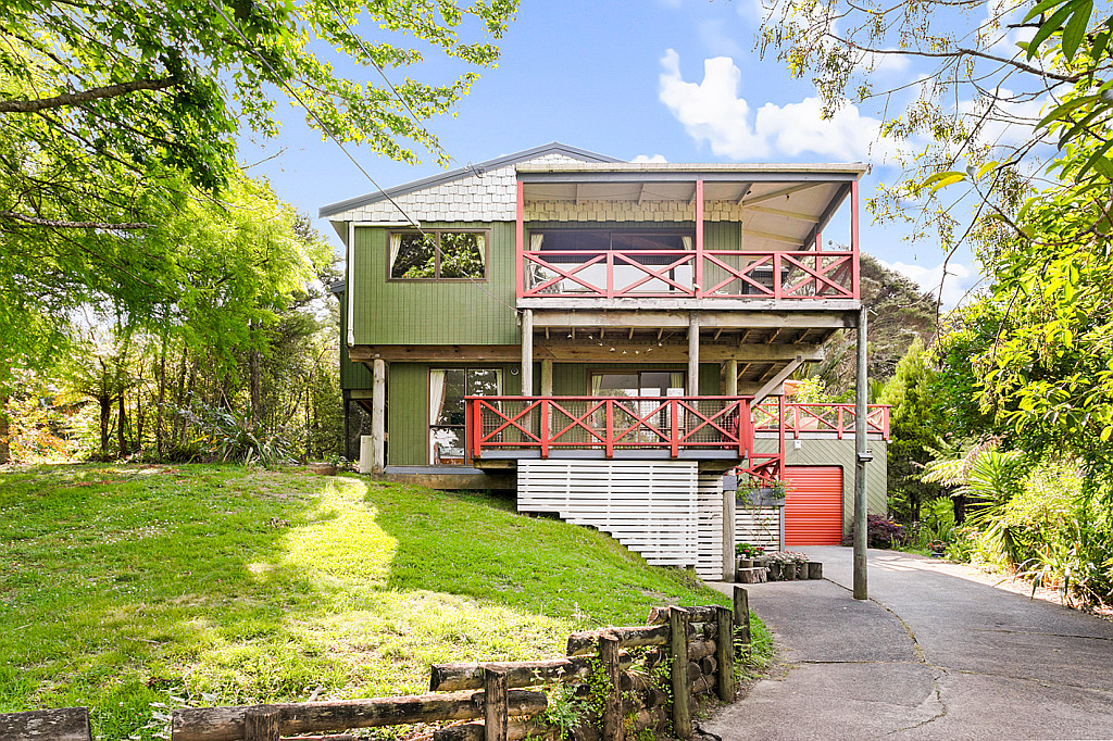 389 Huia Road, Titirangi