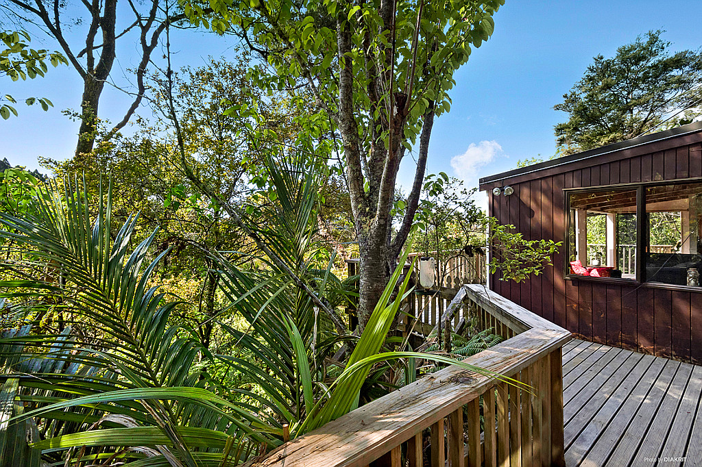 28 Wood Bay Road, Titirangi