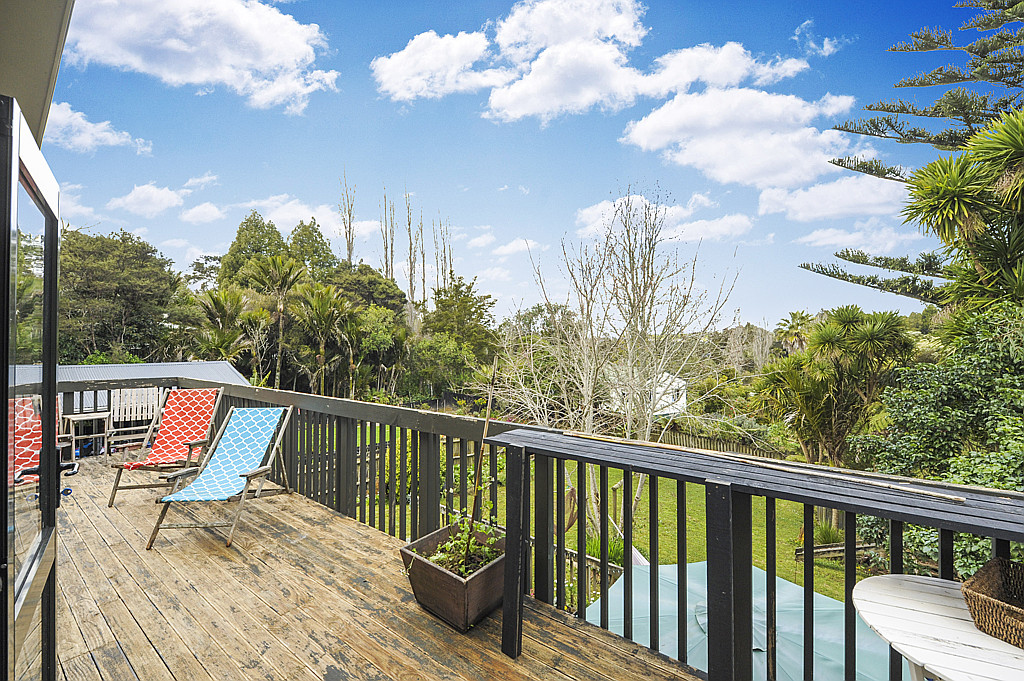 138 Woodlands Park Road, Titirangi - Photo 5