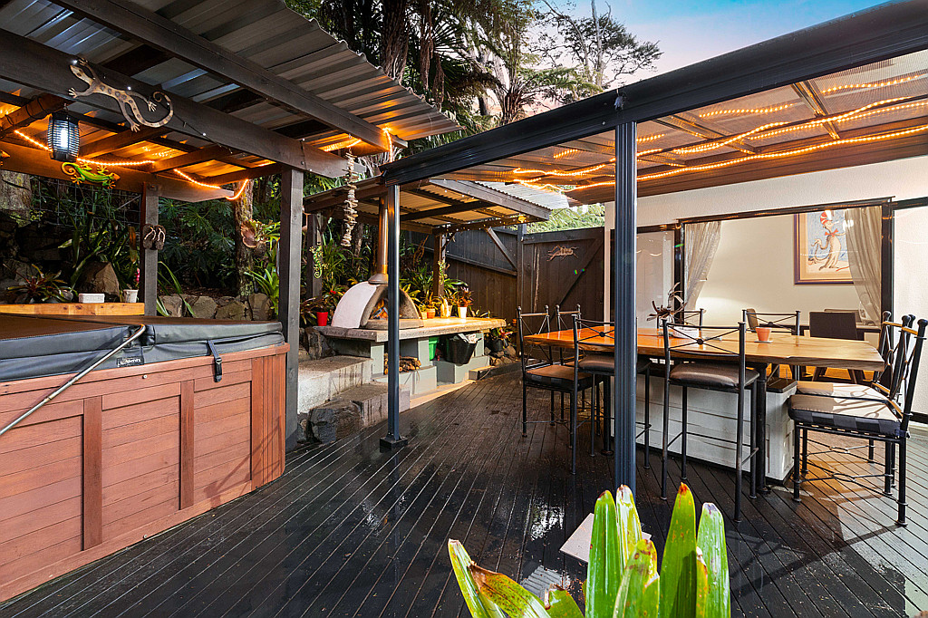 1 Landing Road, Titirangi - Photo 5