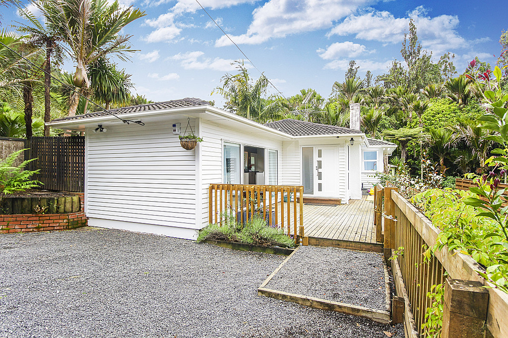 40 Waima Crescent, Titirangi - Photo 2
