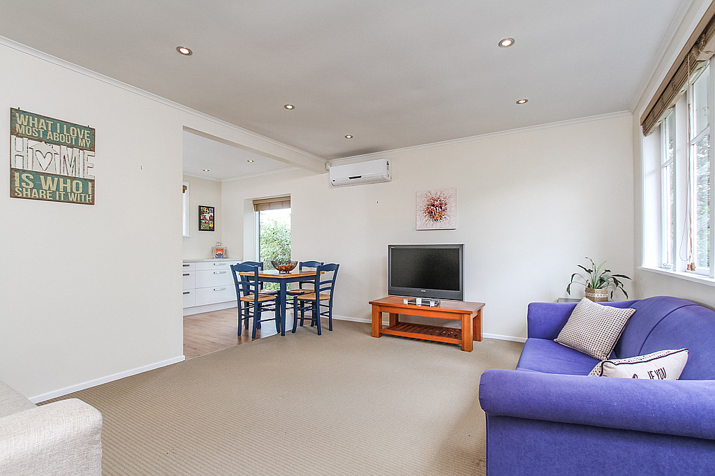 10 Stottholm Road, Titirangi - Photo 5