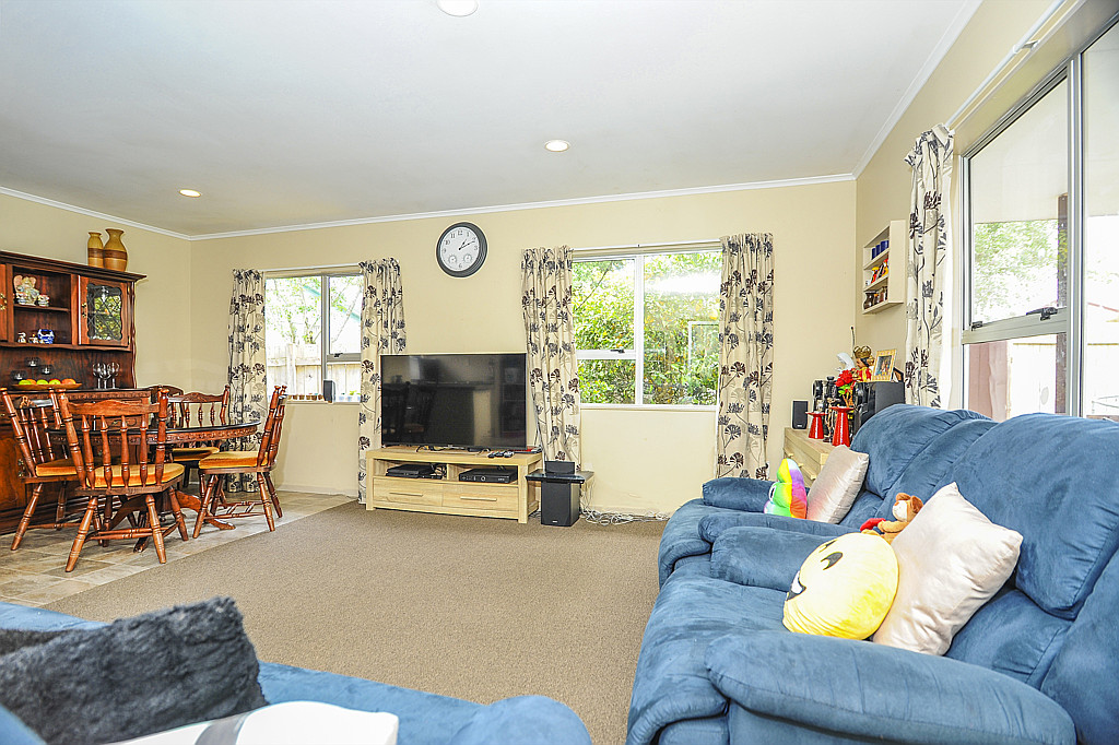 3/9 Cameron Place, Ranui - Photo 2