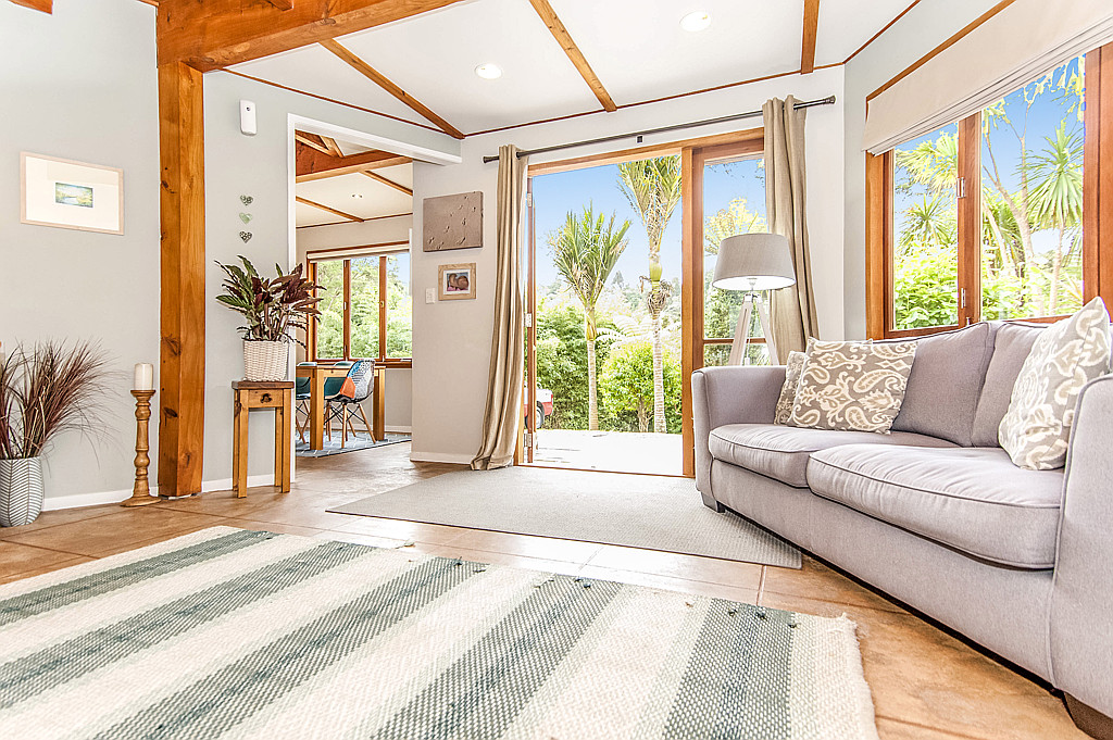 94 Victory Road, Laingholm - Photo 3