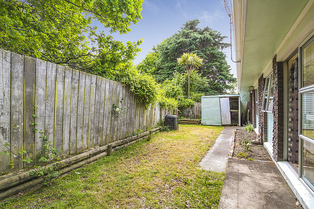 18A Kashmir Road, Glen Eden - Photo 7