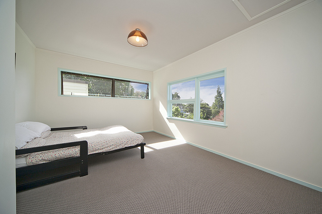 15 Kauri Point Road, Laingholm - Photo 7