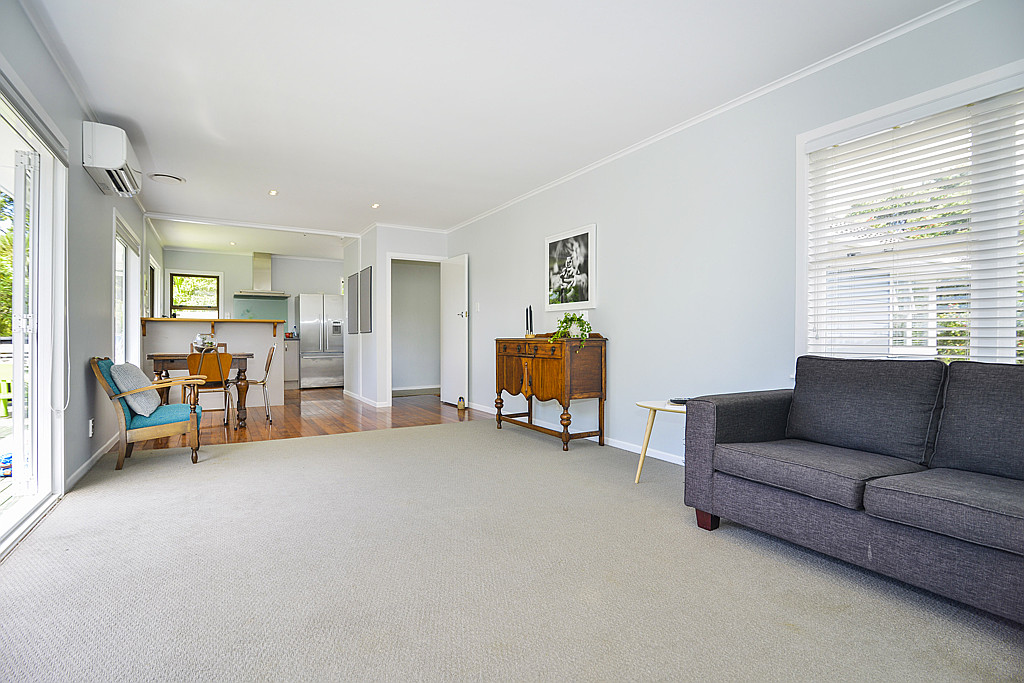 22 Rimutaka Place, Titirangi - Photo 6