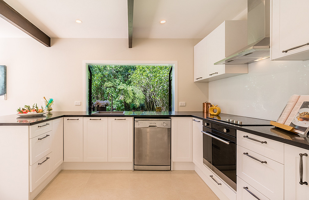 69 Waima Crescent, Titirangi - Photo 3