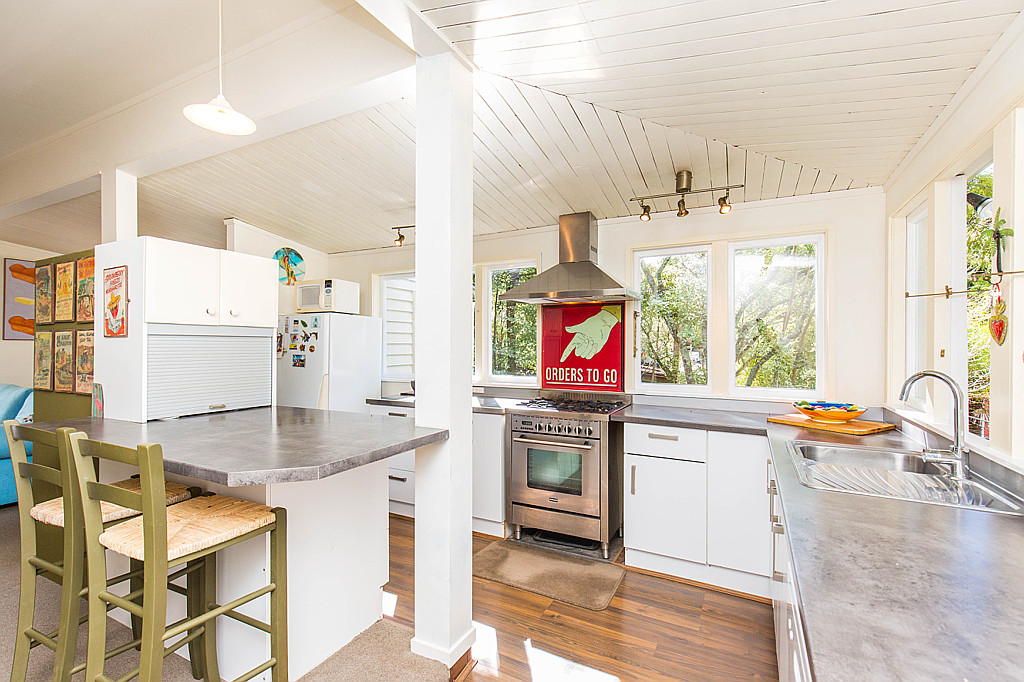 98 Konini Road, Titirangi - Photo 7