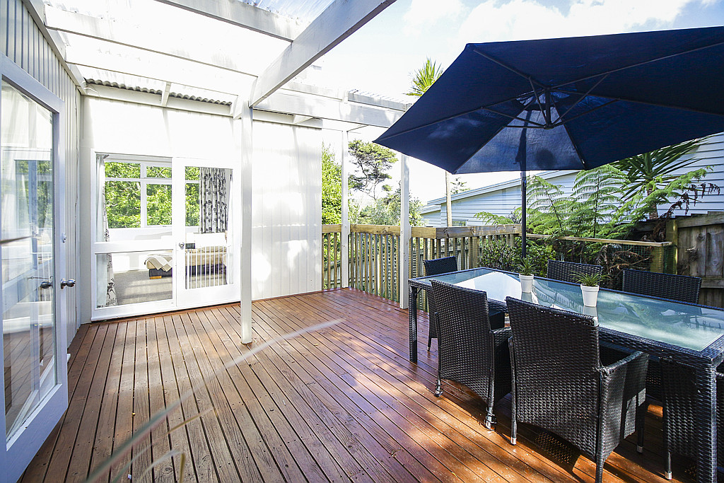 28 Derwent Crescent, Titirangi - Photo 5