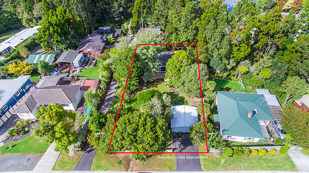 98 Konini Road, Titirangi - Photo 3