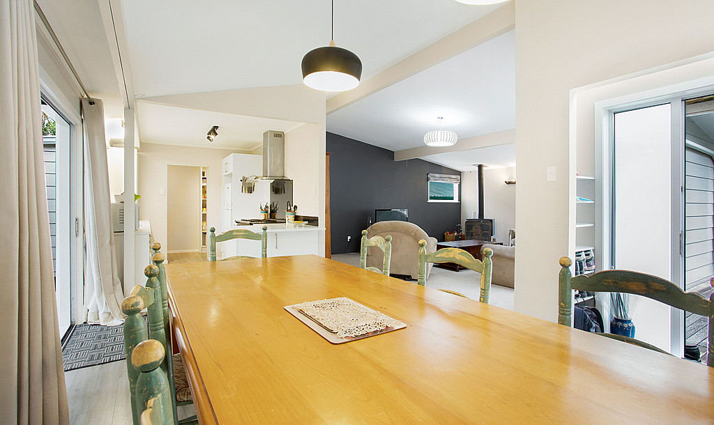 31 Victory Road, Laingholm - Photo 6