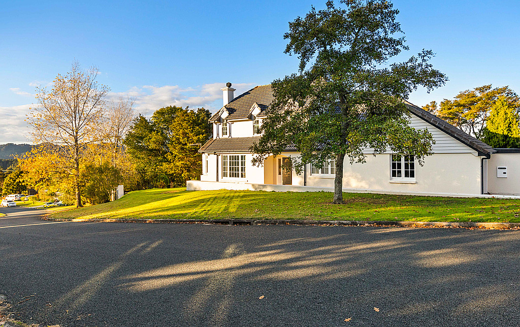 9 Laingfield Terrace, Laingholm - Photo 2