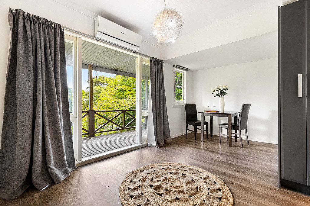 9 Victory Road, Laingholm - Photo 3