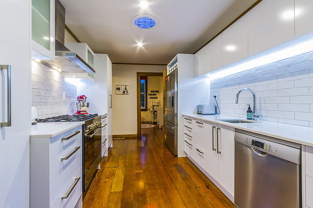 9 South Lynn Road, Titirangi - Photo 5