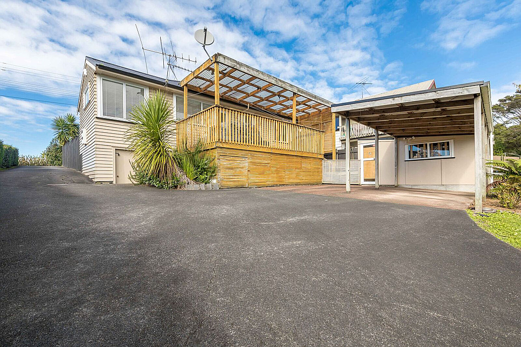 36 Fairmount Road, Titirangi - Photo 5