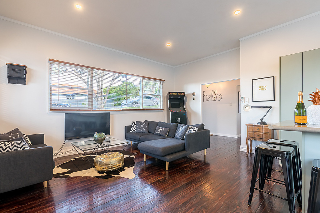 48 Eastglen Road, Glen Eden - Photo 2