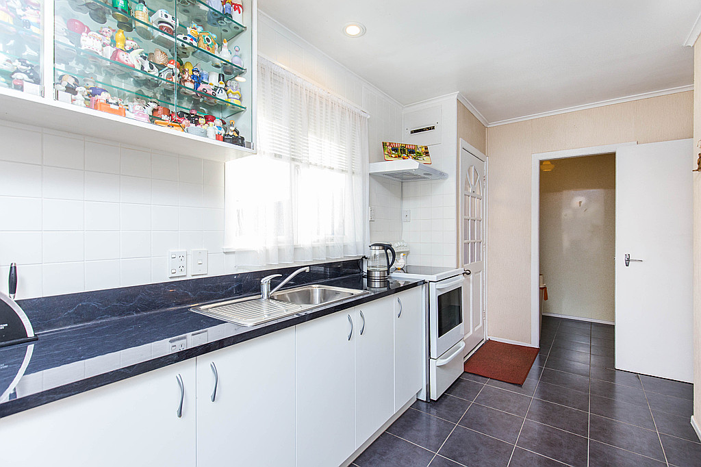 40 Woodglen Road, Glen Eden - Photo 6