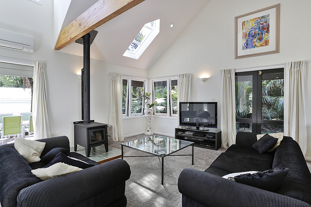 29 Boylan Road, Titirangi - Photo 2