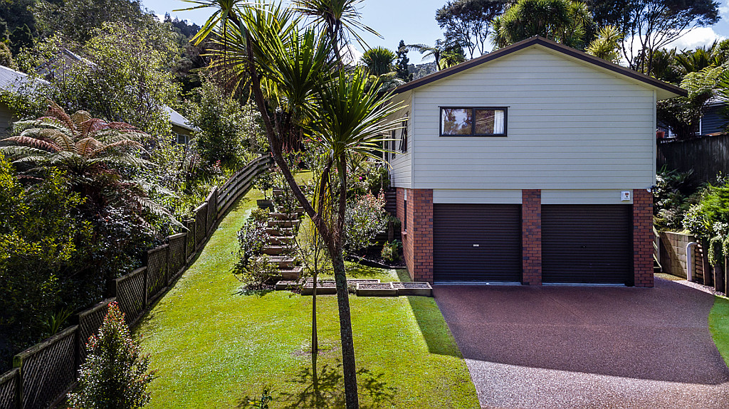 143 Woodlands Park Road, Titirangi - Photo 4