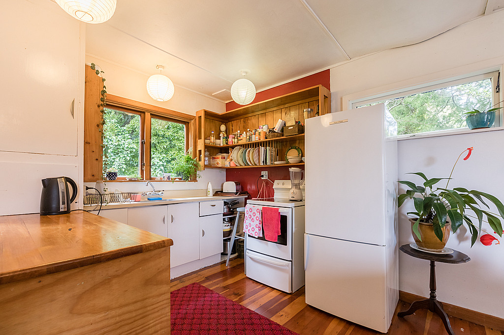 187 Victory Road, Laingholm - Photo 7