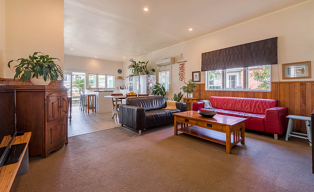 142 Hutchinson Avenue, New Lynn - Photo 3