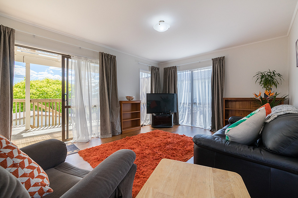 17 Adam Sunde Place, Glen Eden - Photo 2