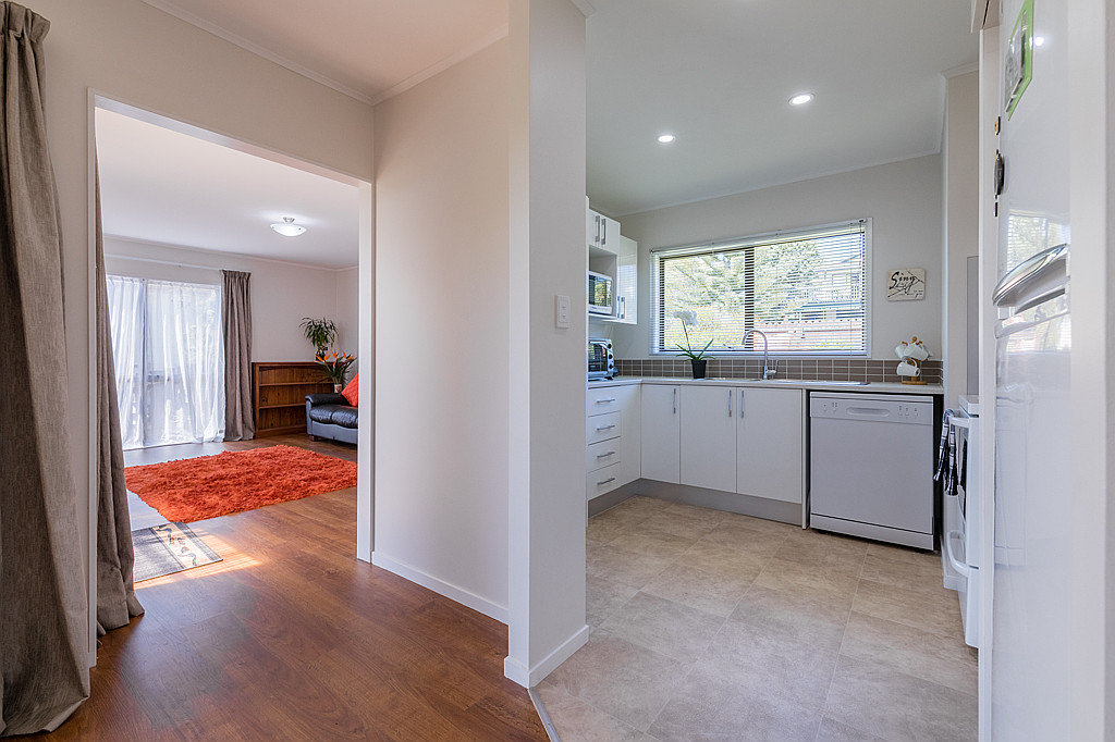 17 Adam Sunde Place, Glen Eden - Photo 5