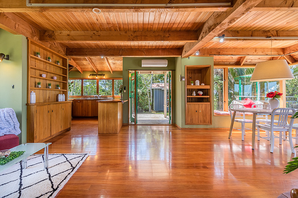 11 Cascade Avenue, Waiatarua - Photo 7