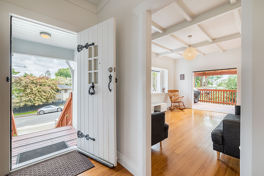 2B Autumn Avenue, Glen Eden - Photo 2
