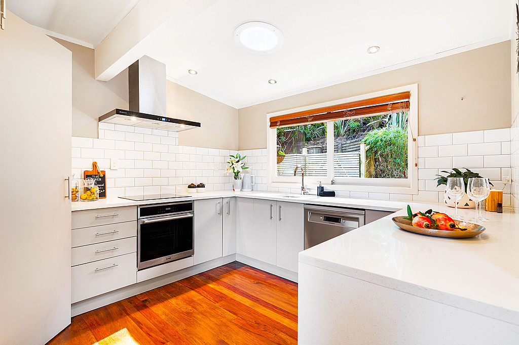 33 Warner Park Avenue, Laingholm - Photo 3